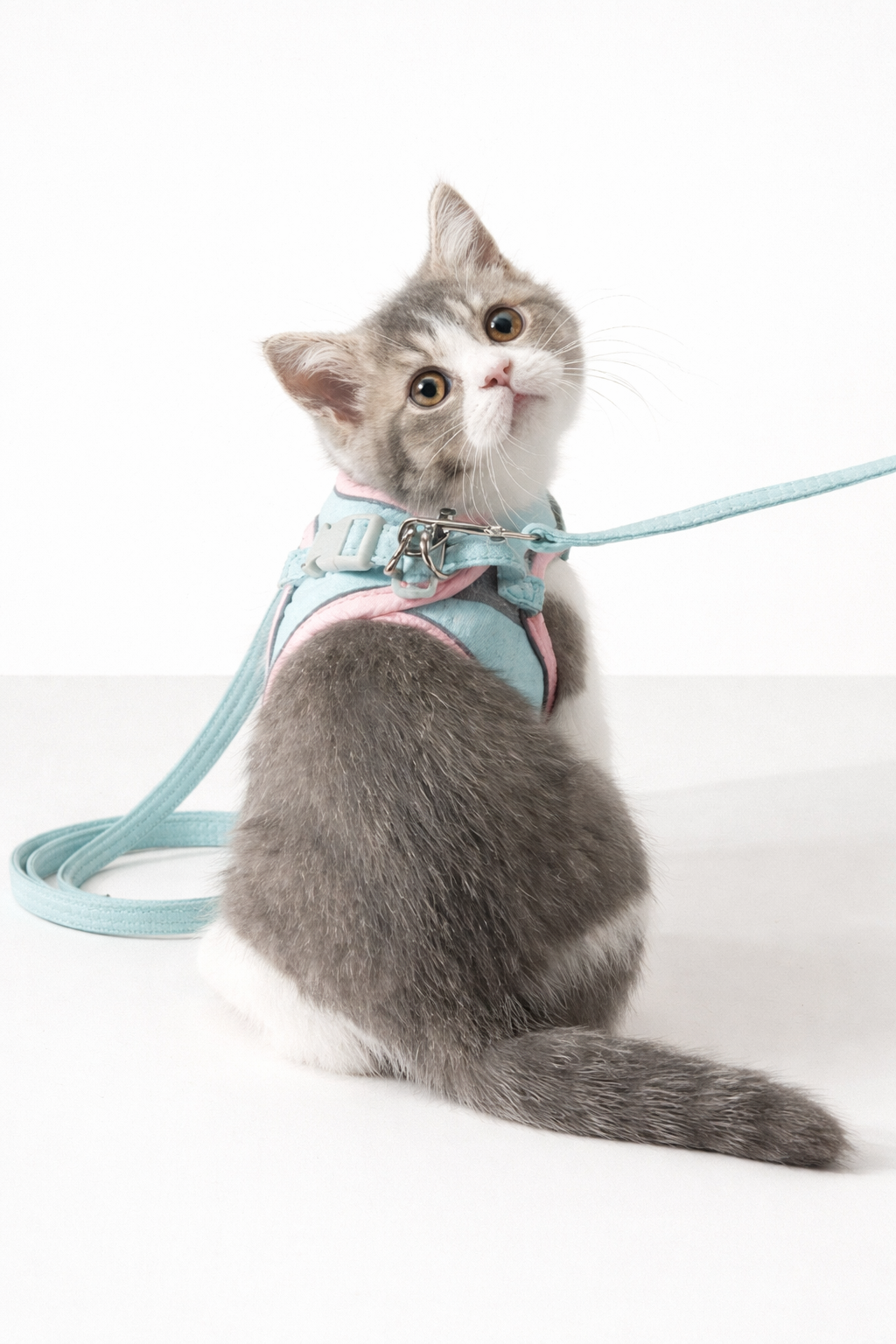 Nuvira SoftFit Cat Harness & Leash Set